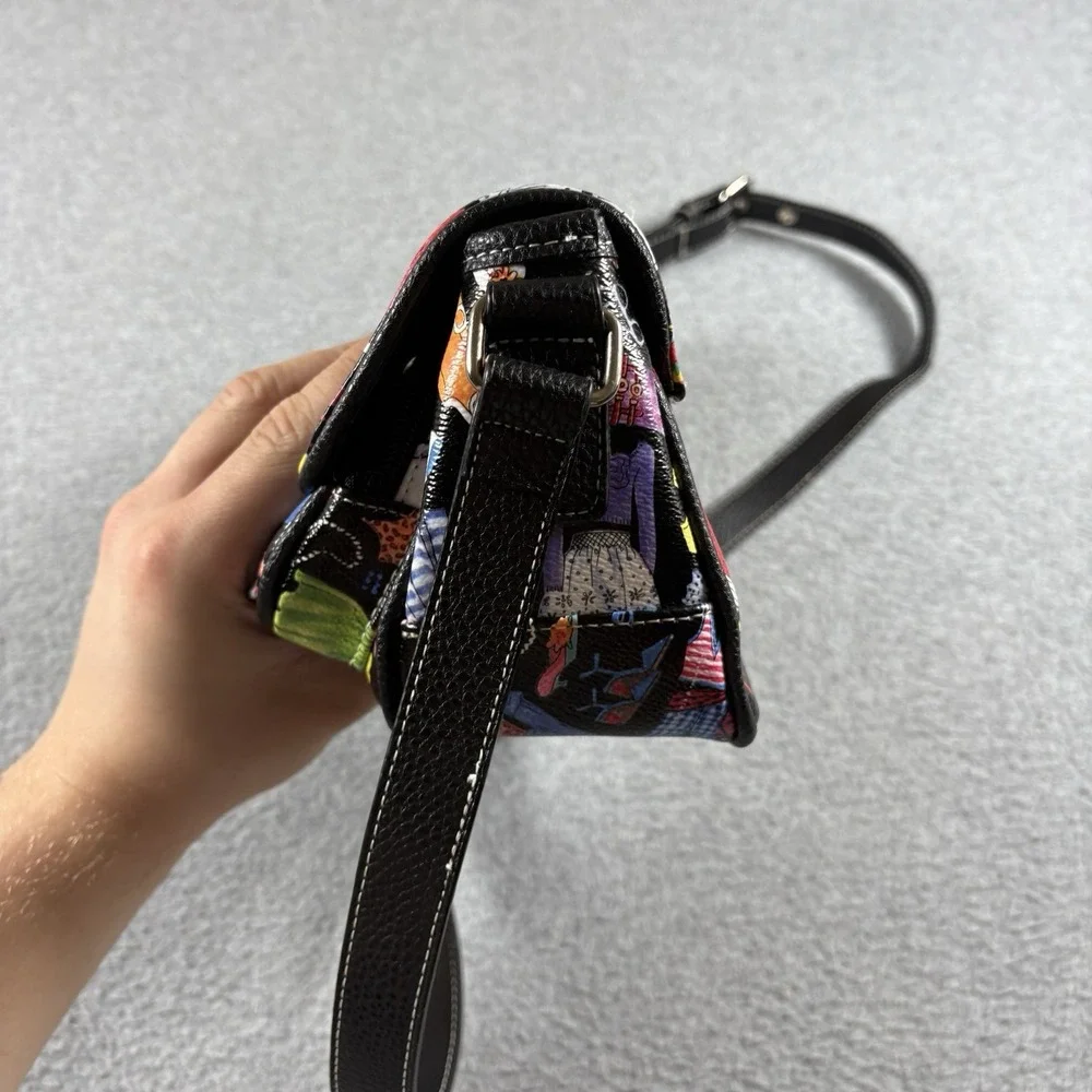 ⁠Vtg 2003 Sydney Love Fashion Print Crossbody Shoulder Bag Purse Y2K Novelty